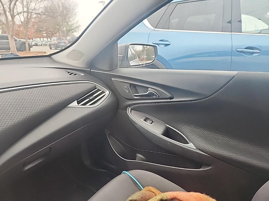 used 2017 Chevrolet Malibu car, priced at $9,999