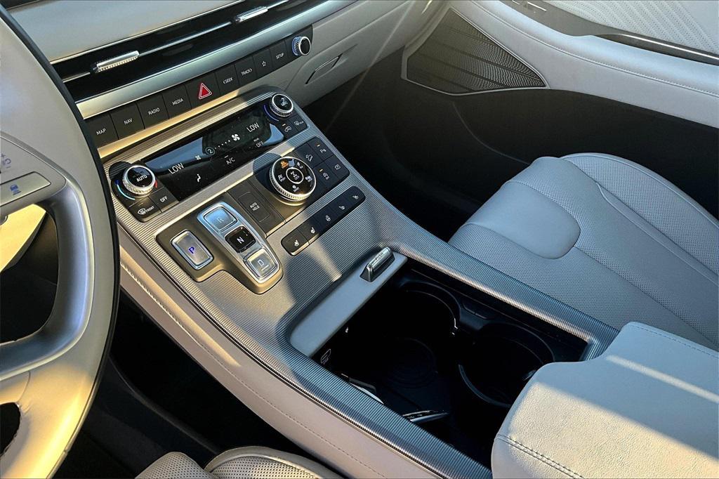 used 2024 Hyundai Palisade car, priced at $40,648
