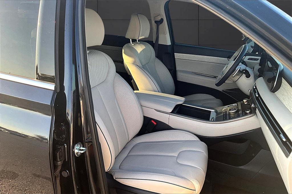 used 2024 Hyundai Palisade car, priced at $40,648