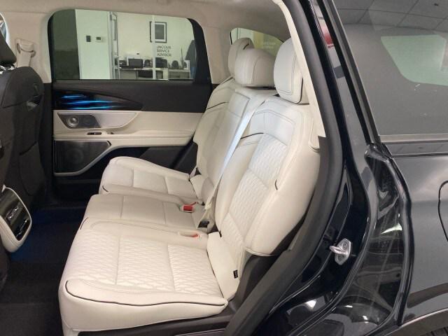 new 2025 Lincoln Nautilus car