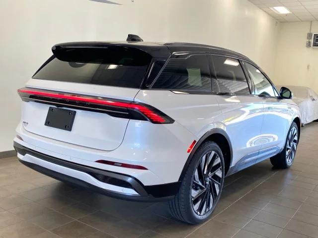 new 2025 Lincoln Nautilus car, priced at $69,025