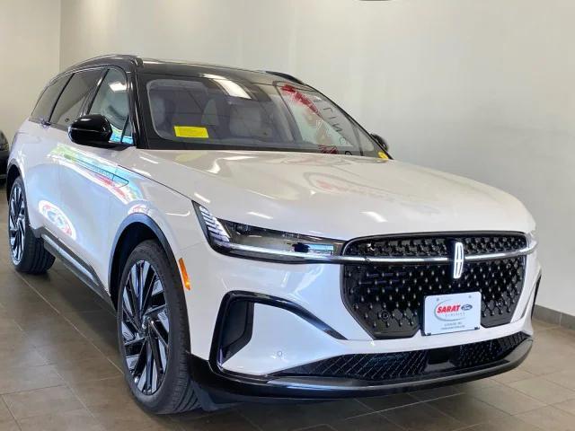 new 2025 Lincoln Nautilus car, priced at $69,025