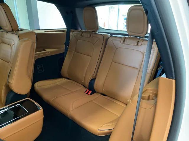 new 2025 Lincoln Aviator car