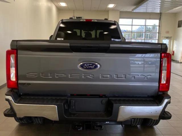 new 2025 Ford F-350 car, priced at $71,700