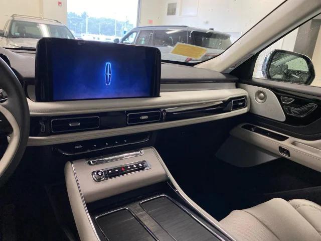 new 2025 Lincoln Aviator car, priced at $81,820