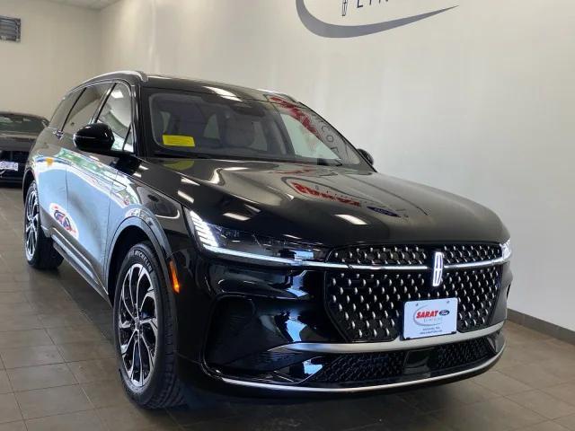 new 2025 Lincoln Nautilus car, priced at $65,100