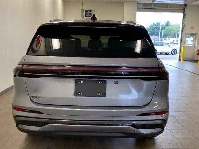 new 2025 Lincoln Nautilus car