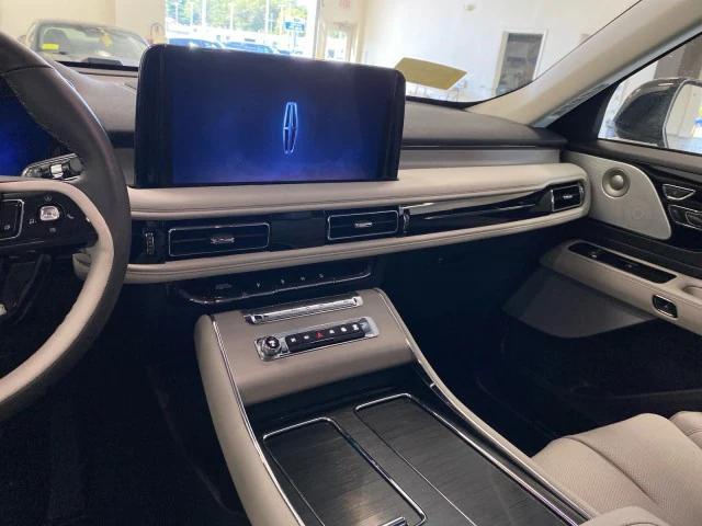new 2025 Lincoln Aviator car, priced at $81,820