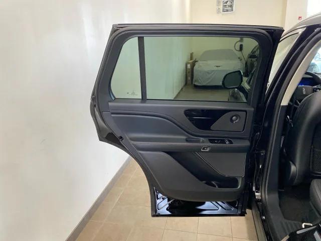 new 2025 Lincoln Aviator car
