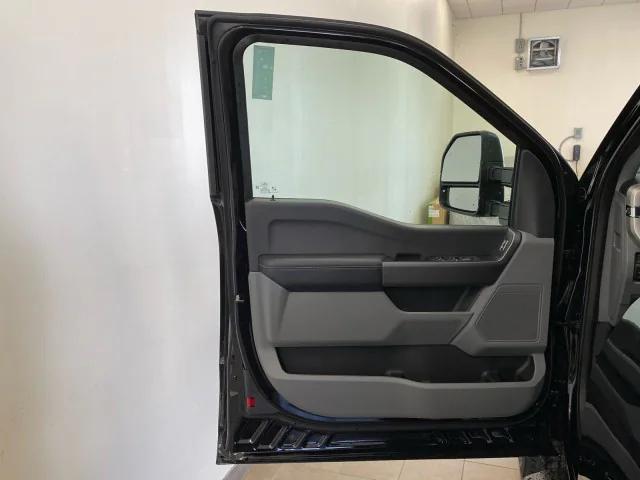 new 2025 Ford F-350 car, priced at $62,685