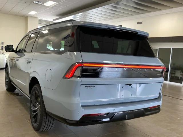new 2025 Lincoln Navigator car