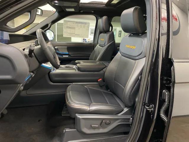 new 2025 Ford Expedition car, priced at $83,025