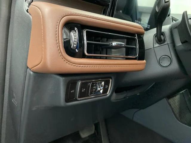 new 2025 Lincoln Aviator car, priced at $75,125