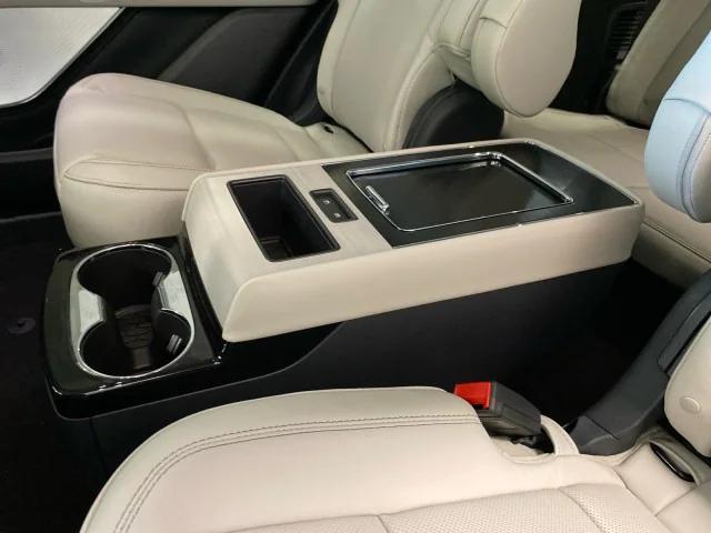 new 2025 Lincoln Aviator car, priced at $83,450