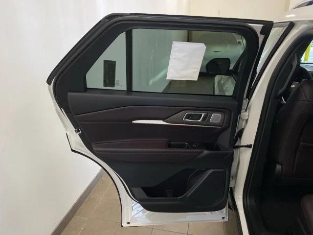 new 2025 Ford Explorer car, priced at $52,750