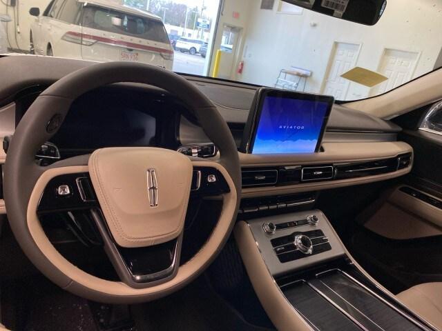 new 2024 Lincoln Aviator car, priced at $61,650