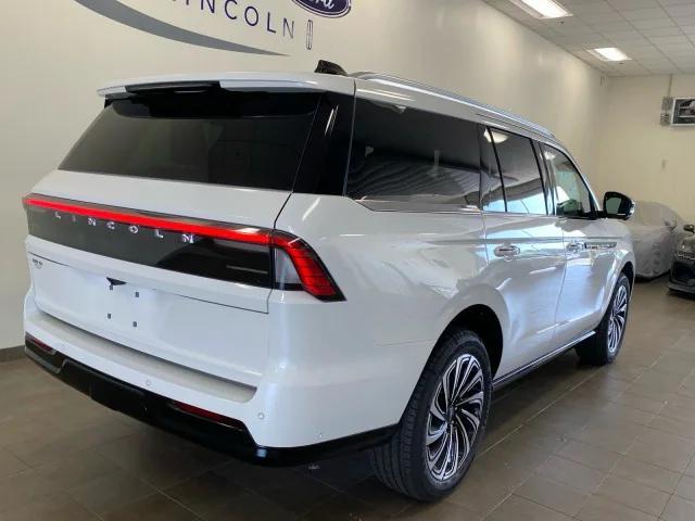 new 2025 Lincoln Navigator car