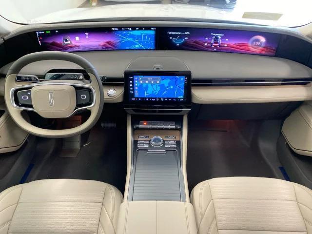 new 2025 Lincoln Nautilus car