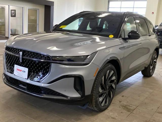 new 2025 Lincoln Nautilus car