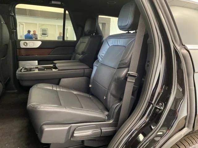 new 2024 Lincoln Navigator car, priced at $105,620