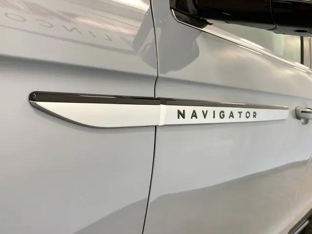new 2025 Lincoln Navigator car, priced at $107,320