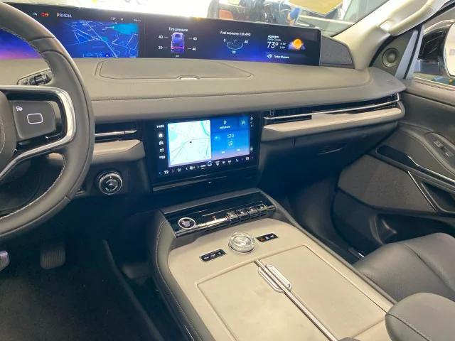 new 2025 Lincoln Navigator car, priced at $107,320