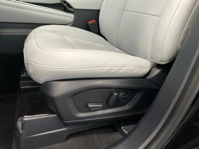 new 2025 Ford Explorer car, priced at $58,660