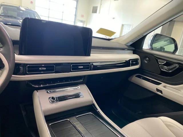 new 2025 Lincoln Aviator car, priced at $74,965