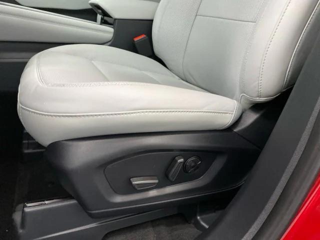 new 2025 Ford Explorer car, priced at $60,210