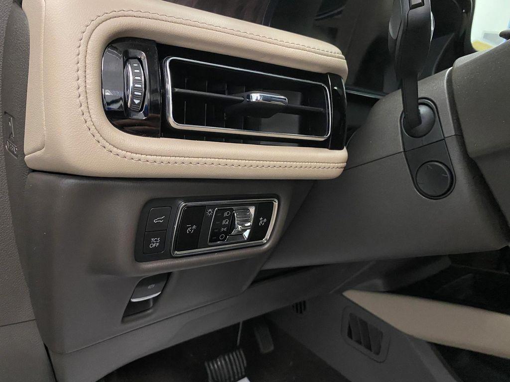 used 2022 Lincoln Nautilus car, priced at $41,990
