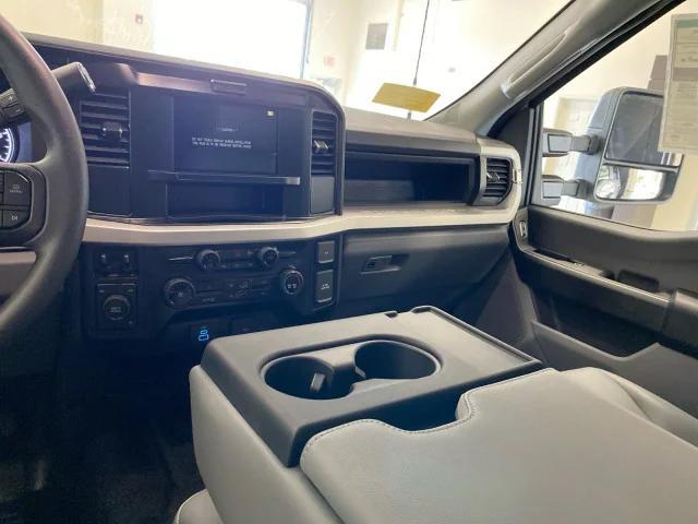 new 2025 Ford F-350 car, priced at $82,290