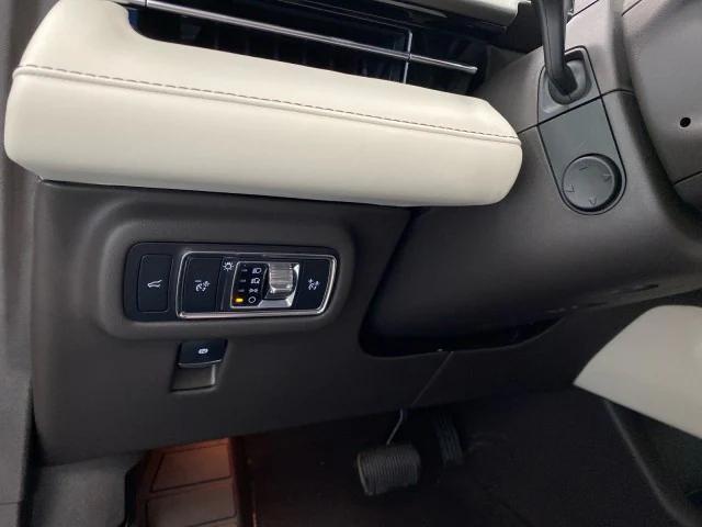new 2024 Lincoln Nautilus car