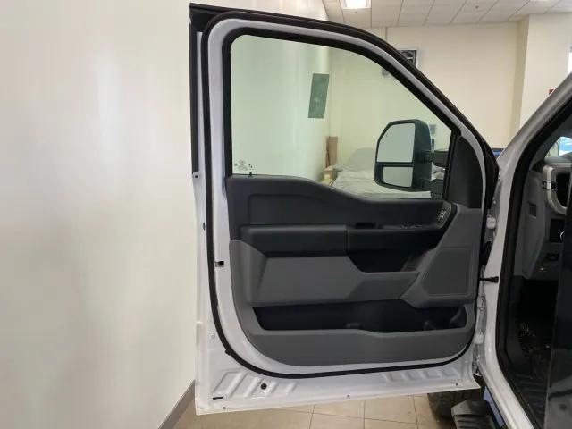 new 2024 Ford F-350 car, priced at $56,615