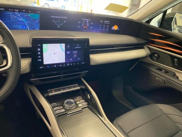 new 2025 Lincoln Nautilus car, priced at $61,070