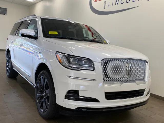 new 2024 Lincoln Navigator car, priced at $106,435