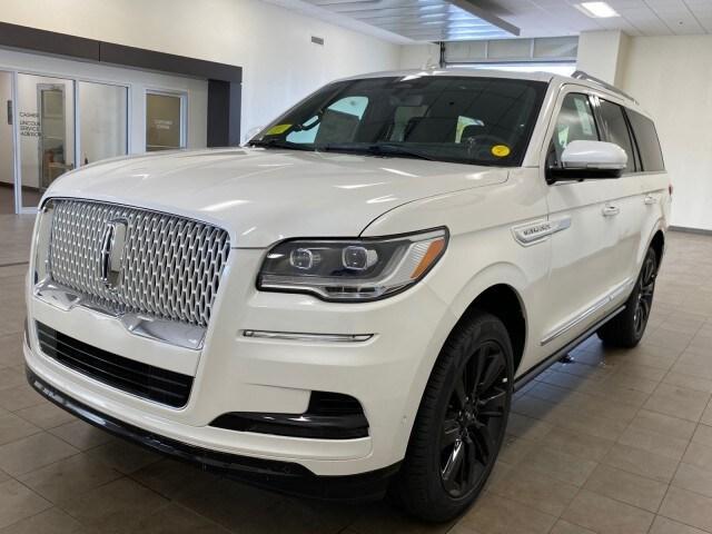 new 2024 Lincoln Navigator car, priced at $106,435