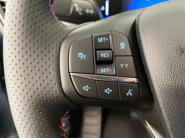 new 2025 Ford Escape car, priced at $35,590