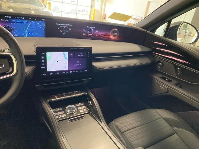 new 2025 Lincoln Nautilus car