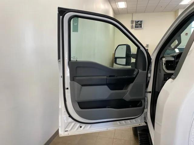 new 2025 Ford F-450 car, priced at $74,505