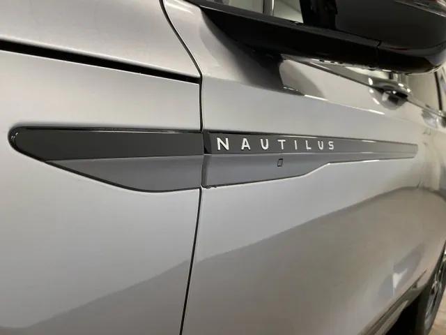 new 2025 Lincoln Nautilus car, priced at $58,735