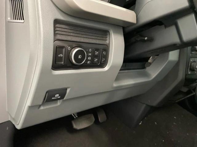 new 2025 Ford F-350 car, priced at $69,570