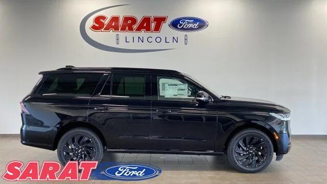 new 2025 Lincoln Navigator car, priced at $109,375