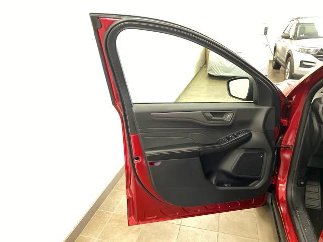 new 2025 Ford Escape car, priced at $34,900
