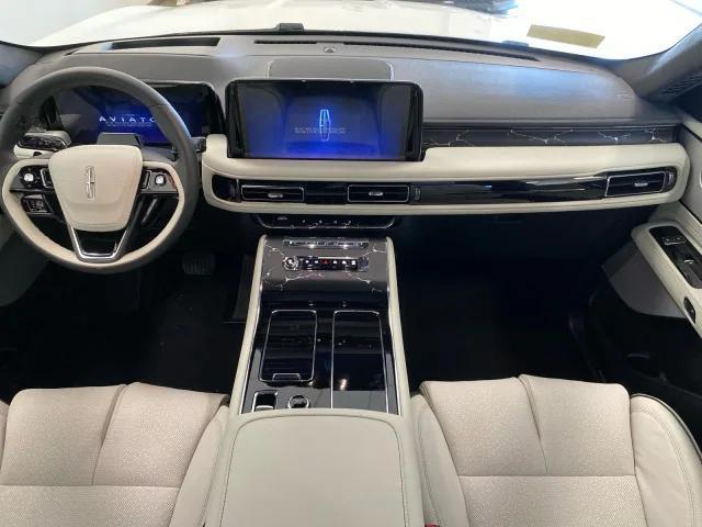 new 2025 Lincoln Aviator car