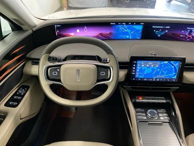 new 2025 Lincoln Nautilus car