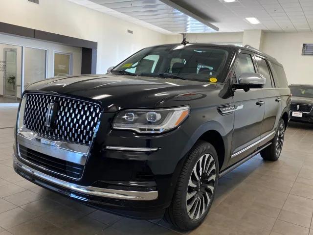 new 2023 Lincoln Navigator car, priced at $117,200