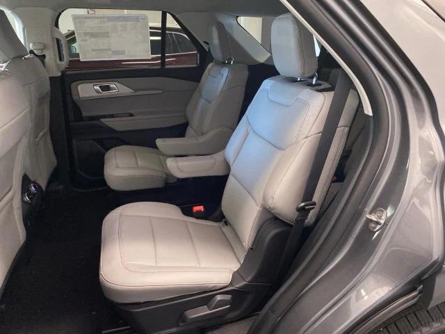 new 2025 Ford Explorer car, priced at $49,675