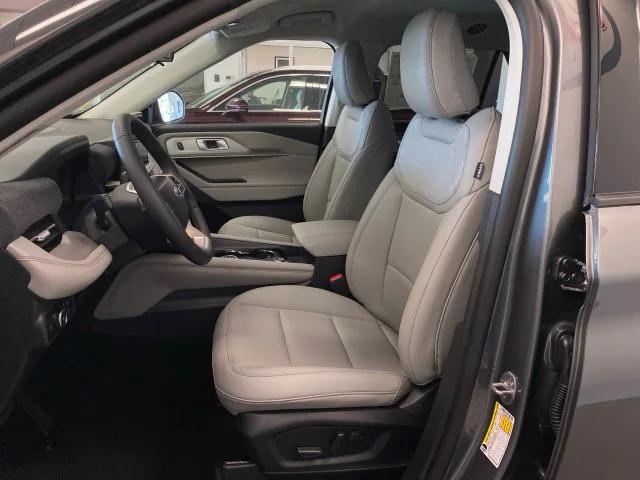 new 2025 Ford Explorer car, priced at $49,675