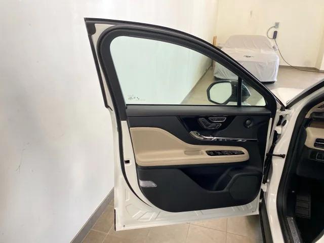 new 2025 Lincoln Corsair car, priced at $61,585