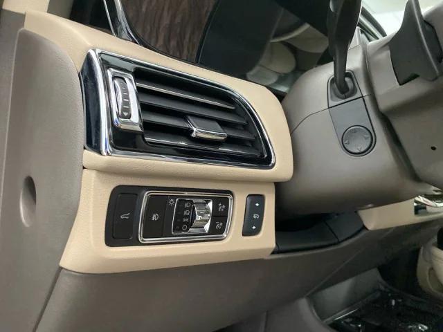 new 2024 Lincoln Navigator car, priced at $105,945